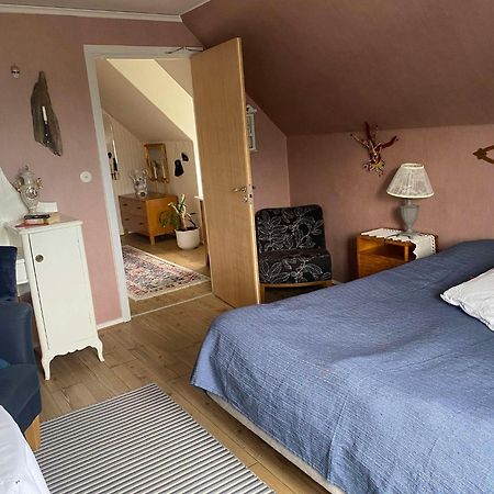 Bed And Books Pa Oesterlens Gaesthaerbaerge Glemminge ภายนอก รูปภาพ