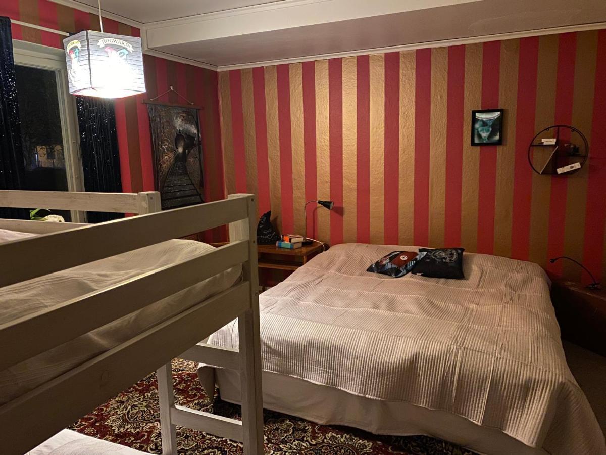 Bed And Books Pa Oesterlens Gaesthaerbaerge Glemminge ภายนอก รูปภาพ