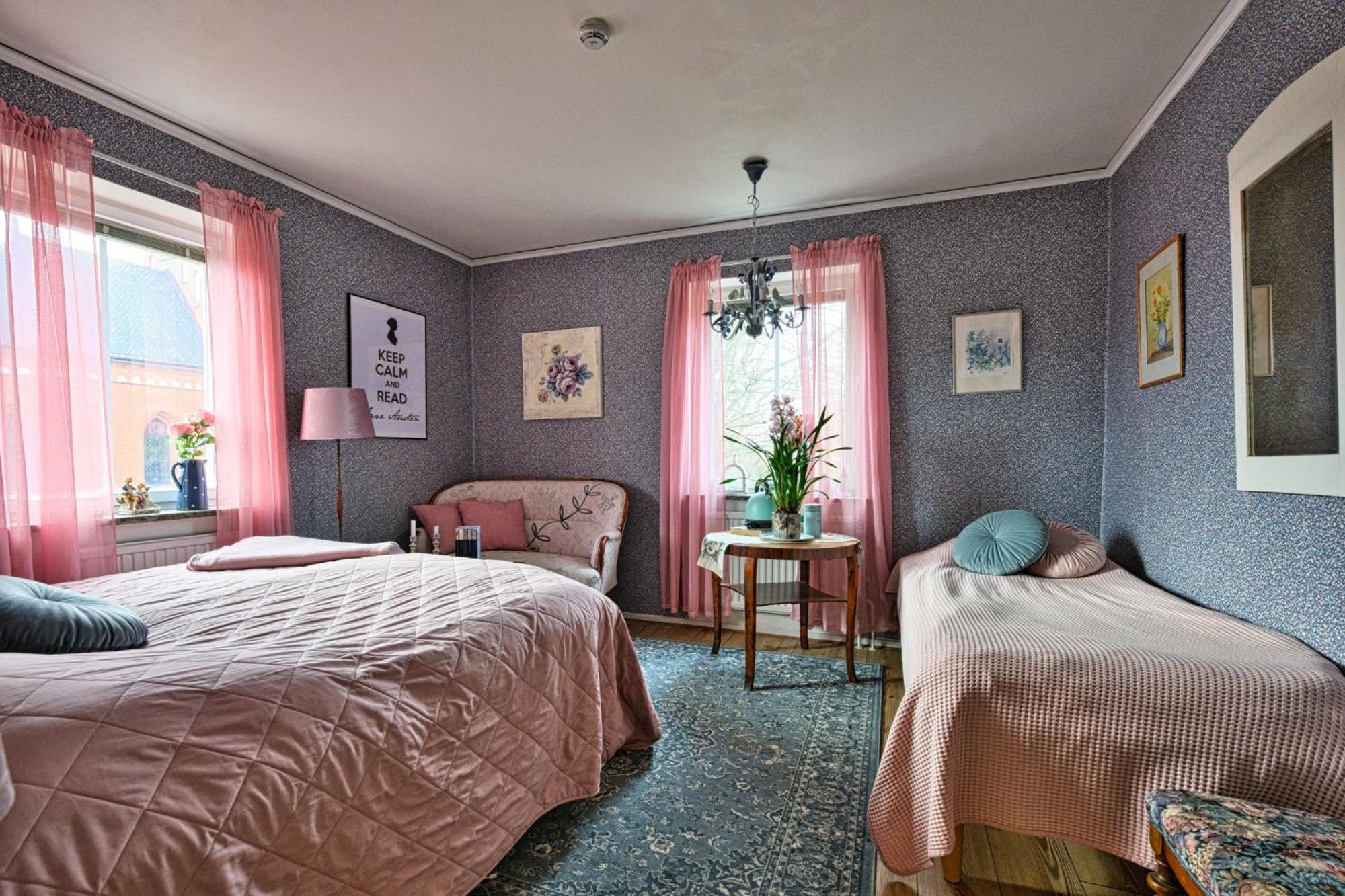 Bed And Books Pa Oesterlens Gaesthaerbaerge Glemminge ภายนอก รูปภาพ